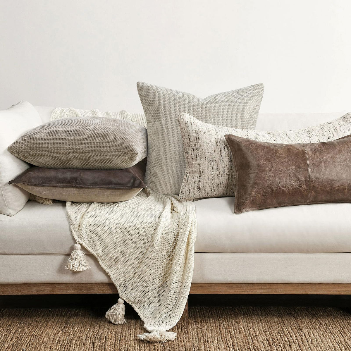 Topfinel Cushion Cover 45 x 45 Set of 4 Decorative White Crème Gradient Bedroom Living Room Home Cushion Cover Chenille Soft Sofa Bed Decoration